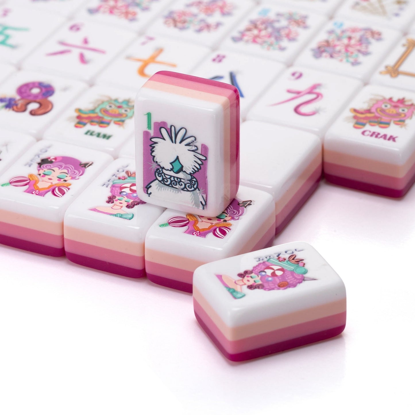 Pink Gradient American Mahjong Set 160 Tiles | Candy Cute Design Portable US Mah Jongg Game for Ladies Party Home Game Night