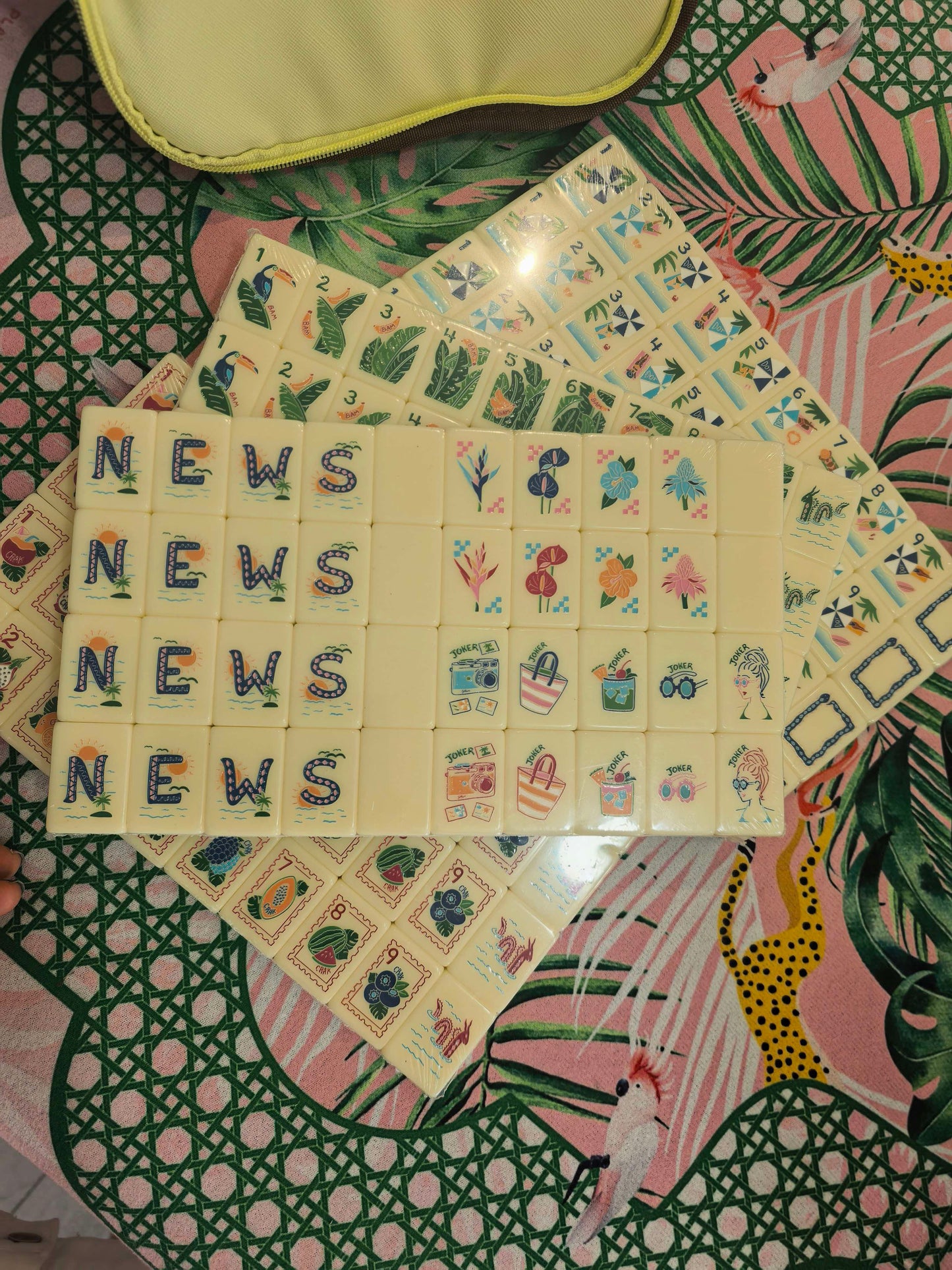 Summer Tropical Beach Vacation American Mahjong Set 36mm Cream Ivory Single Layer Tiles, Hand Engraved Blue Grid Back, Fruit & Seaside Pattern Mahjong Gift for Holiday Trip