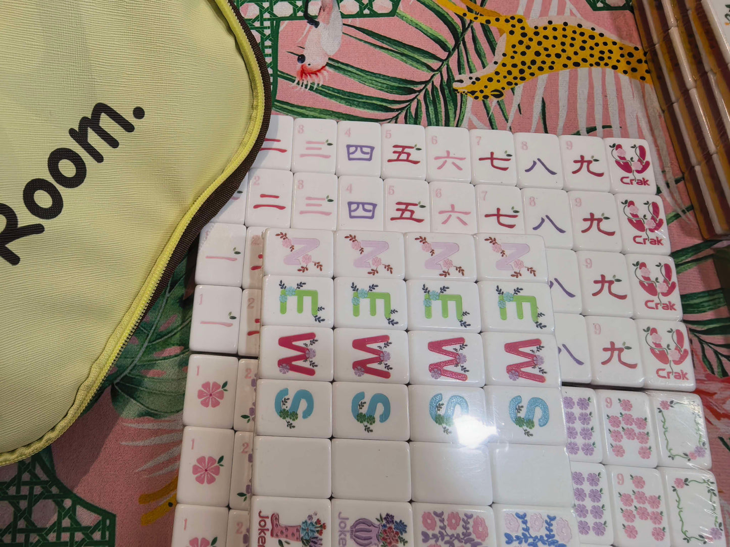 Sweet Pastel Pink American Mahjong Set 32 Inch | 4-Layer Durable Tiles Cheerful Floral Artwork, US Warehouse In Stock Only 6 Units Left, Perfect Gift For Mahjong Lovers