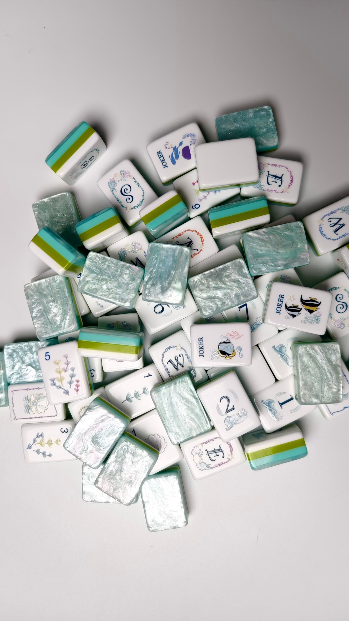 Original Ocean Coral Fish Themed American Mahjong Set 160 Pcs | Luxurious Sparkling Pearlescent Premium Tile Back, Sea Life Custom Artwork, Ocean Style Game Kit For Gifting & Home Game Night