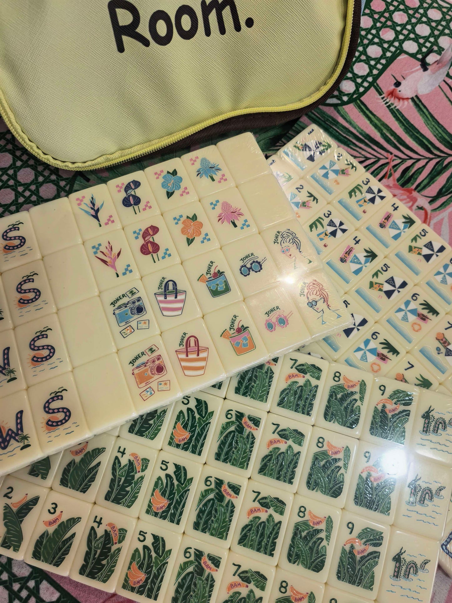 Summer Tropical Beach Vacation American Mahjong Set 36mm Cream Ivory Single Layer Tiles, Hand Engraved Blue Grid Back, Fruit & Seaside Pattern Mahjong Gift for Holiday Trip