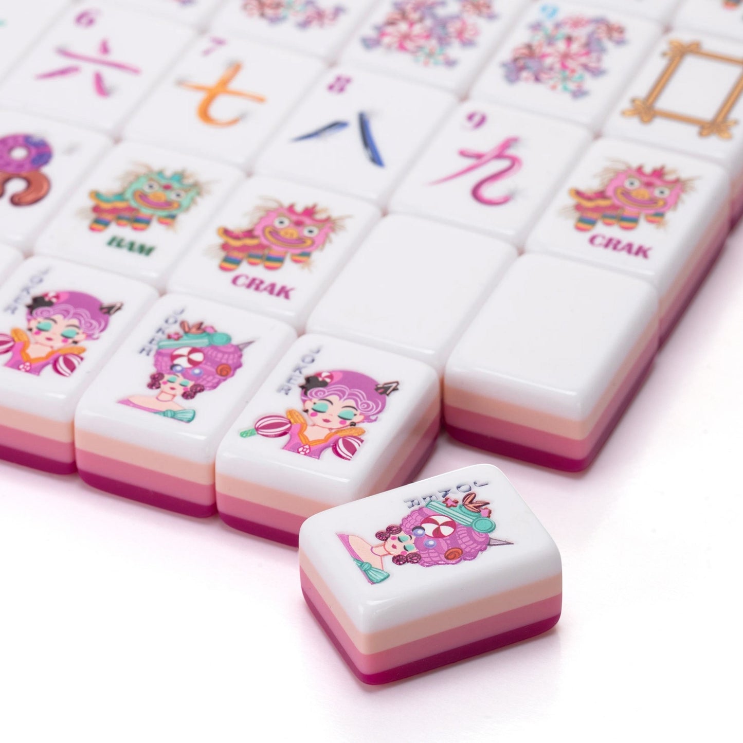 Pink Gradient American Mahjong Set 160 Tiles | Candy Cute Design Portable US Mah Jongg Game for Ladies Party Home Game Night